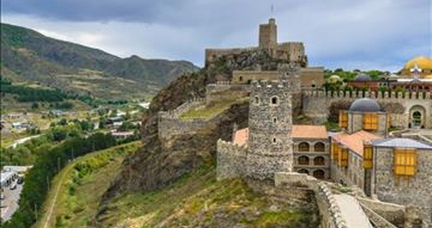 İzmir'den Uçaklı Karadeniz Tiflis-Batum Turu 